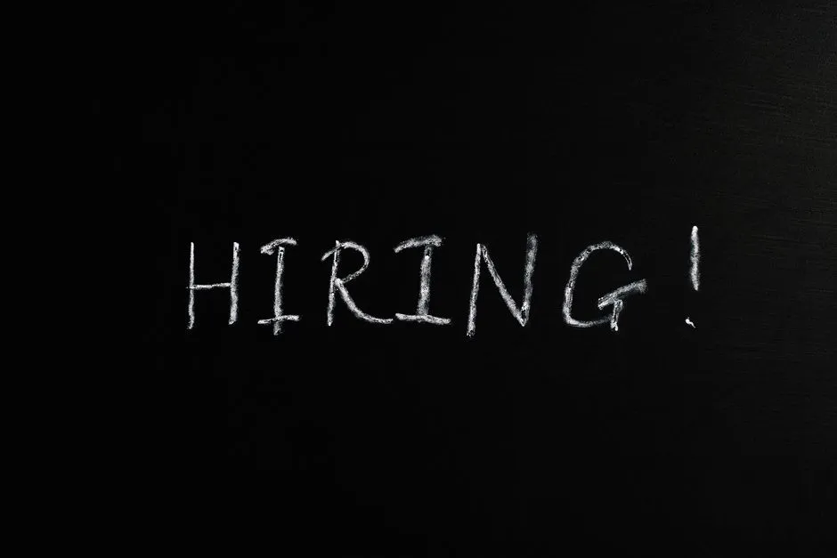 Job Vacancies Plummet to Five-Year Low Amidst Economic Caution
