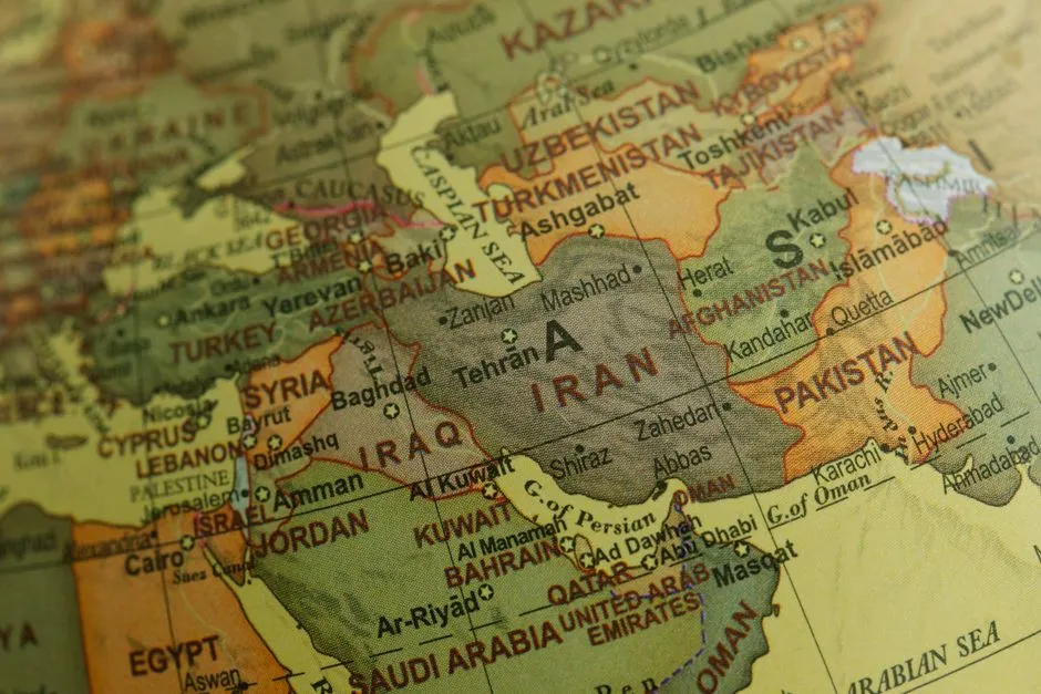 Intense US-Iran Negotiations Continue Through Night Amid Escalating Lebanon Tensions
