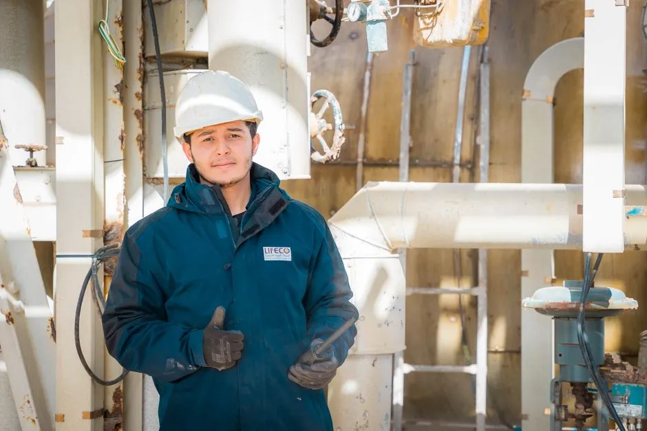 US Eases Oil Sanctions on Iran Amidst Nuclear Inspection Controversy